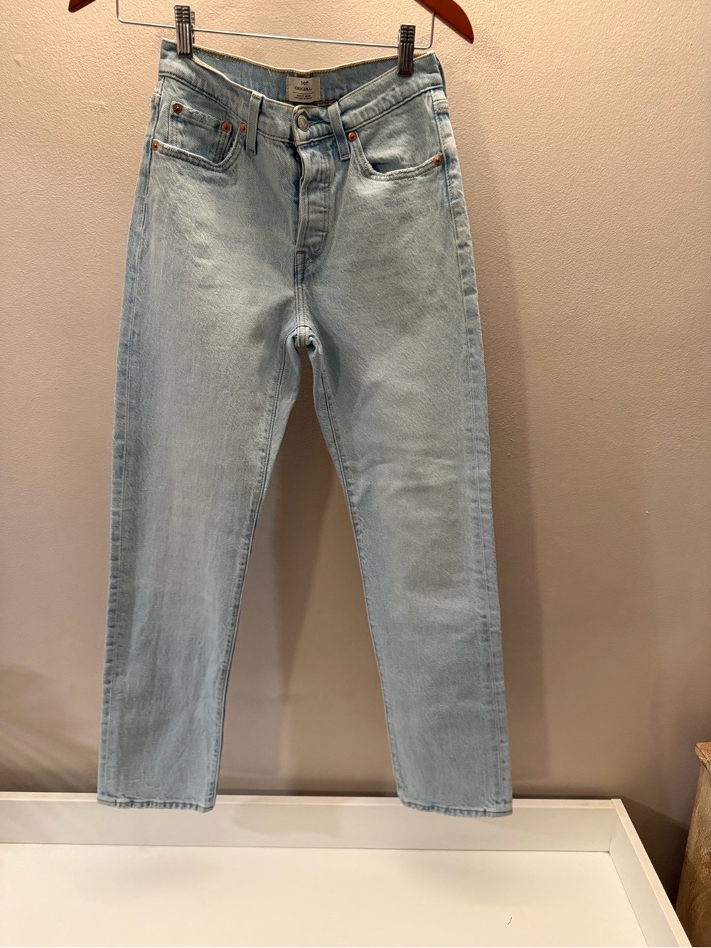 Levi's 501 Light Blue Women's Slim Straight Jeans